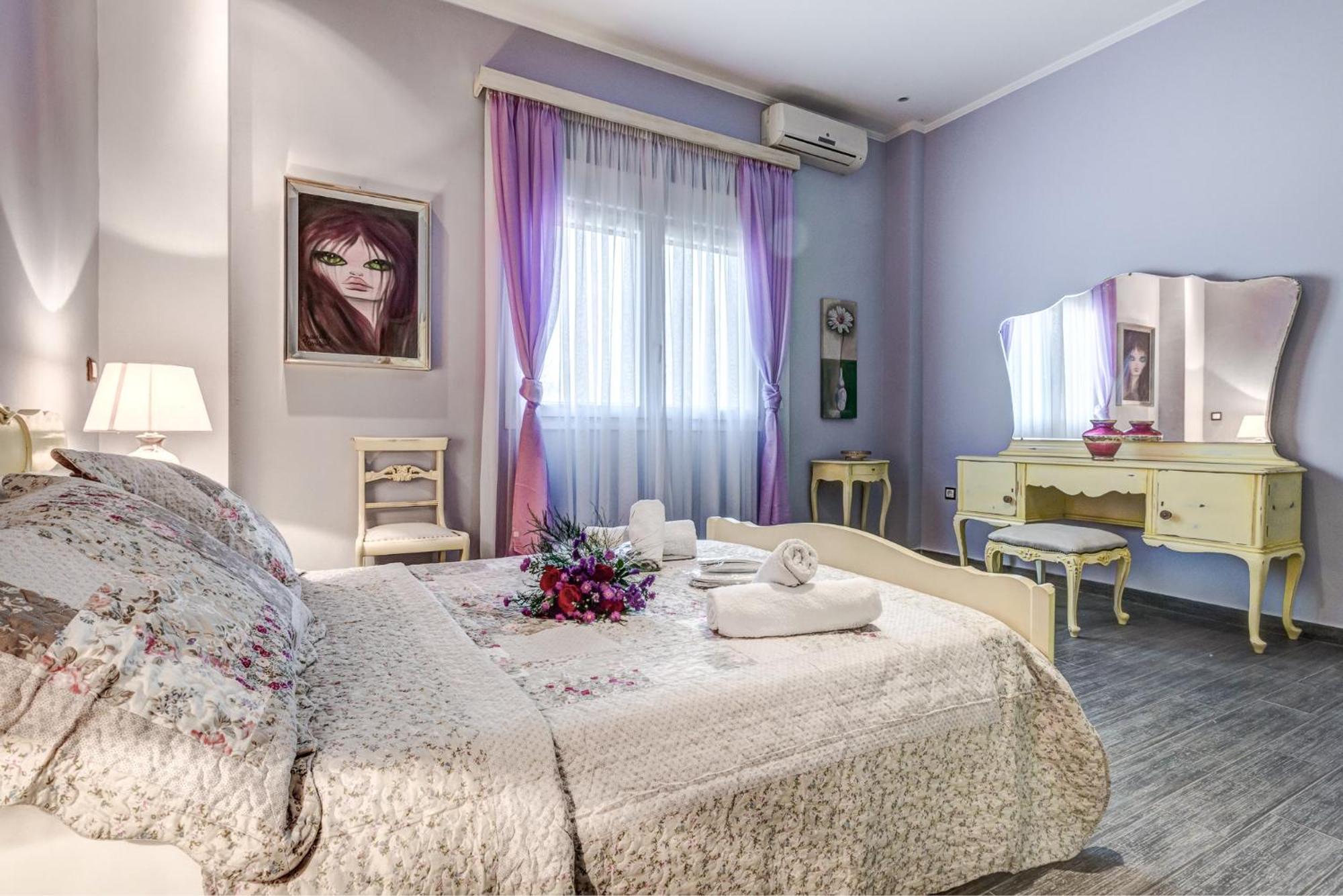Villa Intemella Kompítsion Exteriör bild