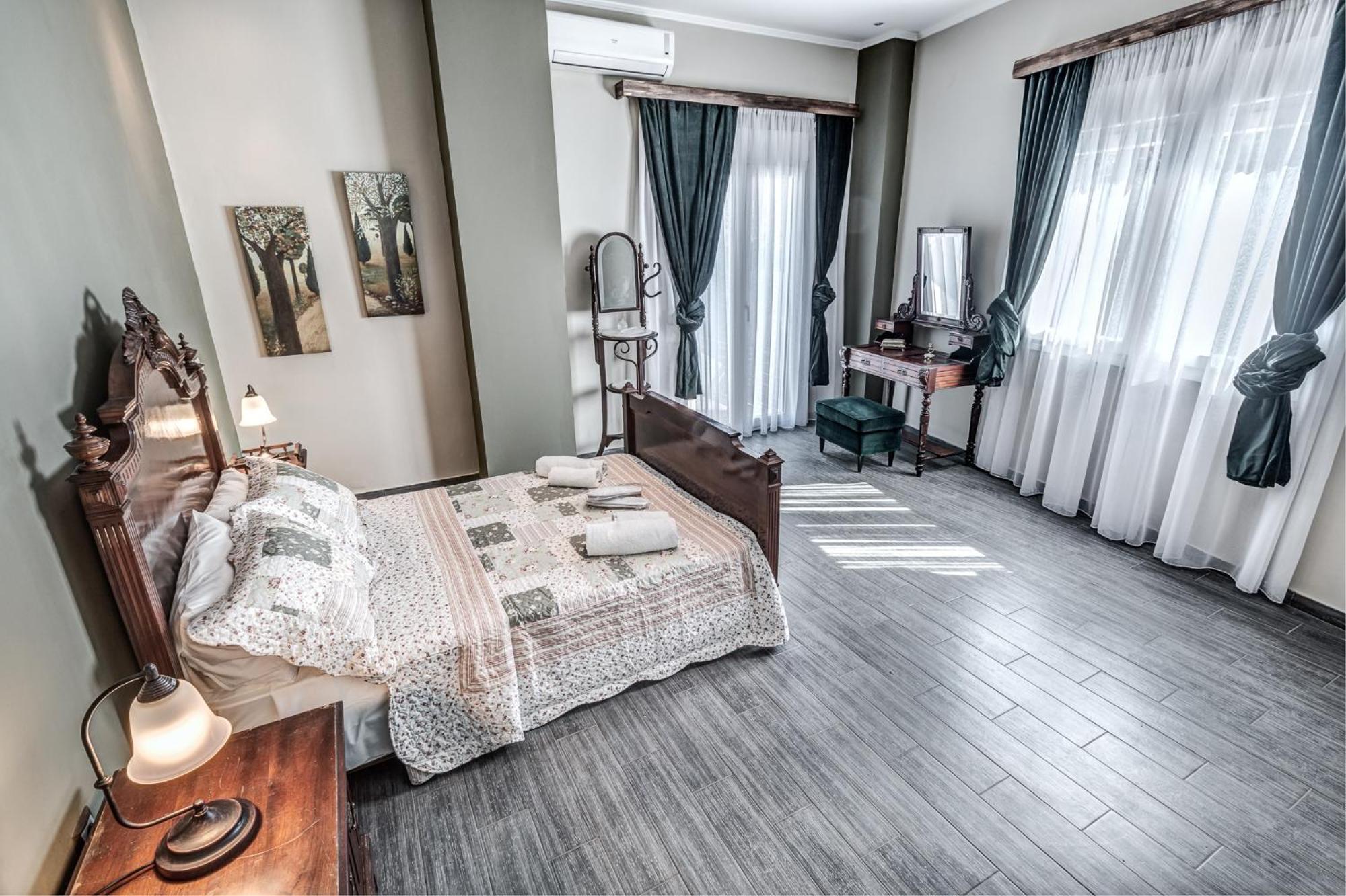 Villa Intemella Kompítsion Exteriör bild