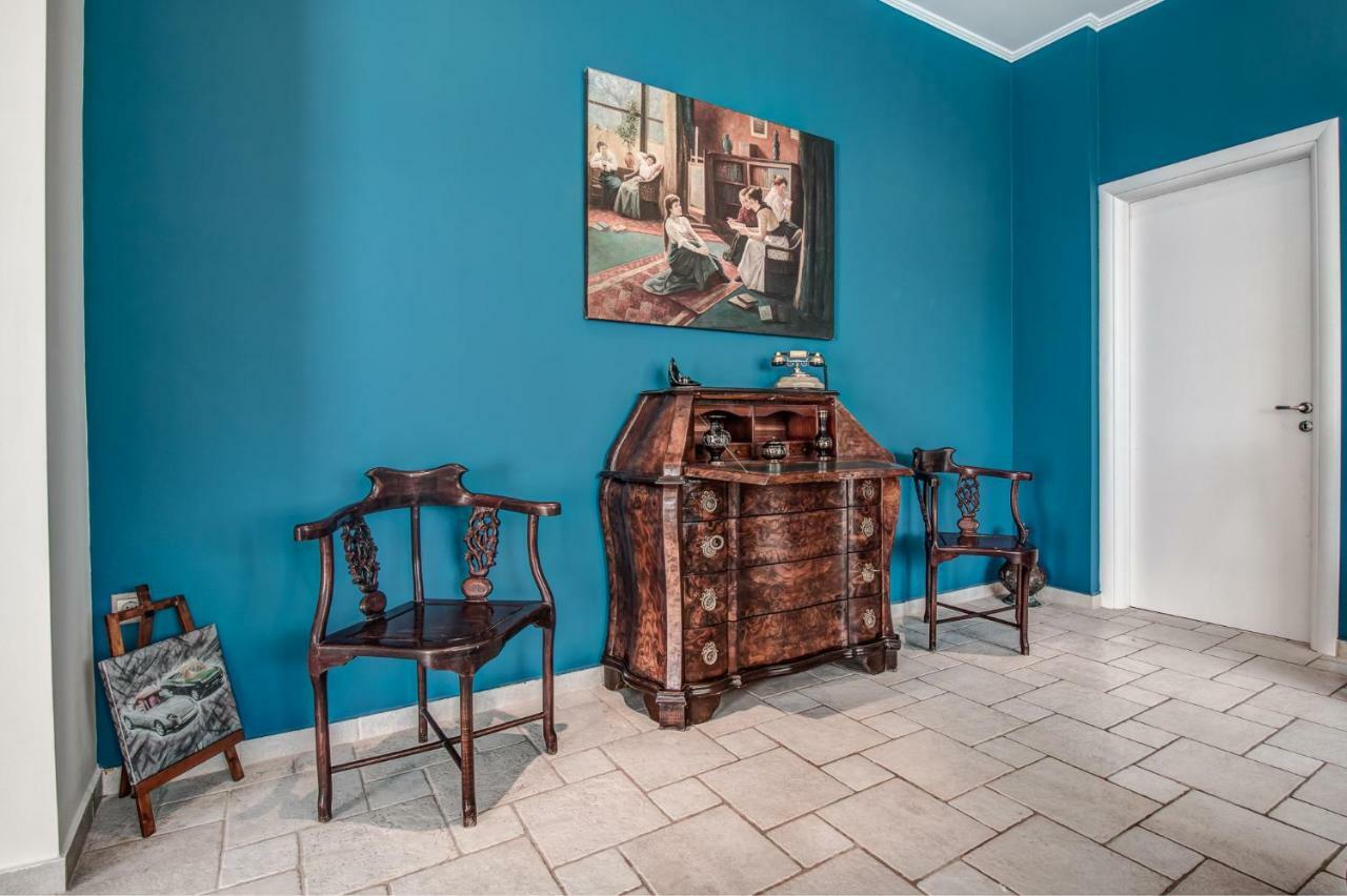 Villa Intemella Kompítsion Exteriör bild